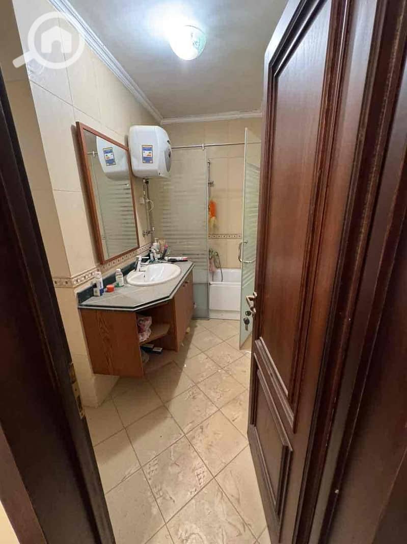 7 351d5075-21e1-4634-923e-c7d4a3f53ebc. jpg