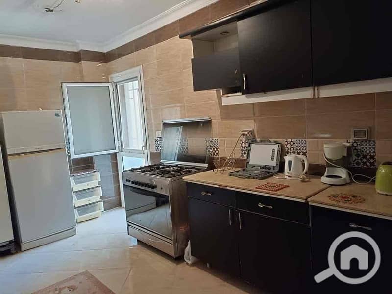 4 48df9022-eb83-4627-94ae-bcb40d4abd00. jpg