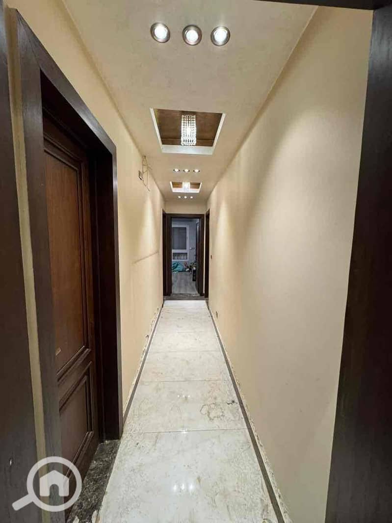 18 74e94674-3f95-43ef-b10c-595a7ed1de30. jpg