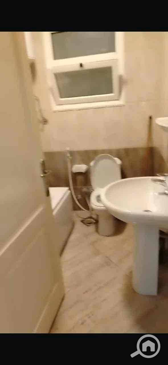 5 37a4e109-fccd-4d36-9149-39876d898c8b. jpg