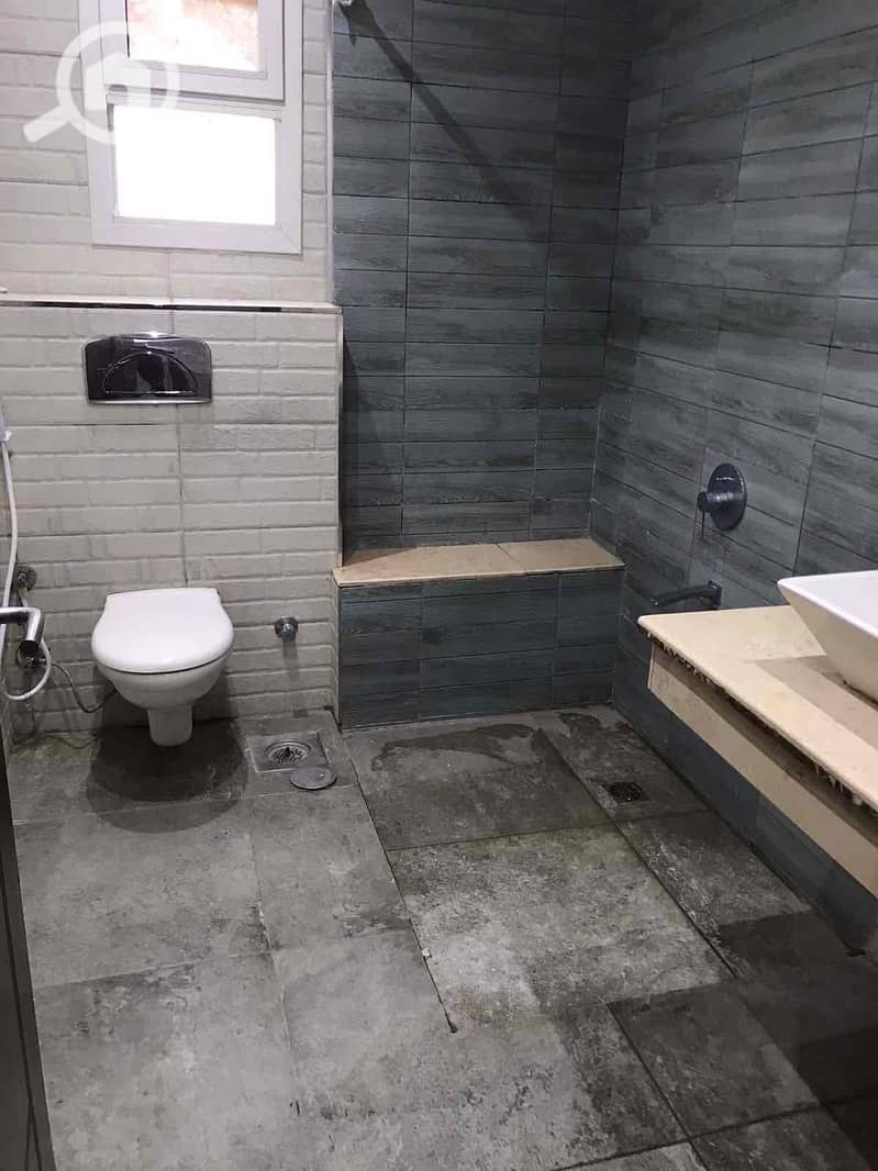 4 2c354c9c-1287-48c5-bd17-8867c5295556. jpg