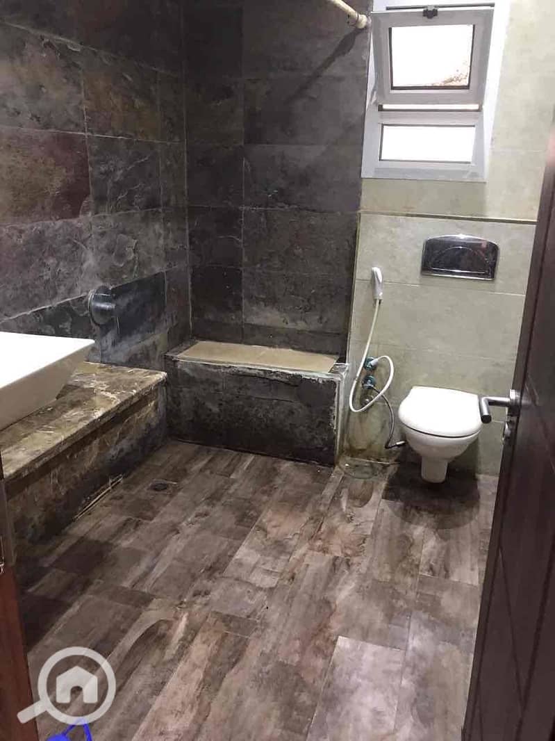 8 544a39dc-d91e-4f57-8472-d8c91003c4aa. jpg