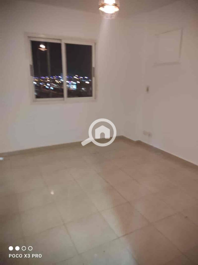 11 a48903f2-0f9c-43a6-ba78-24cf045e7ecd. jpg