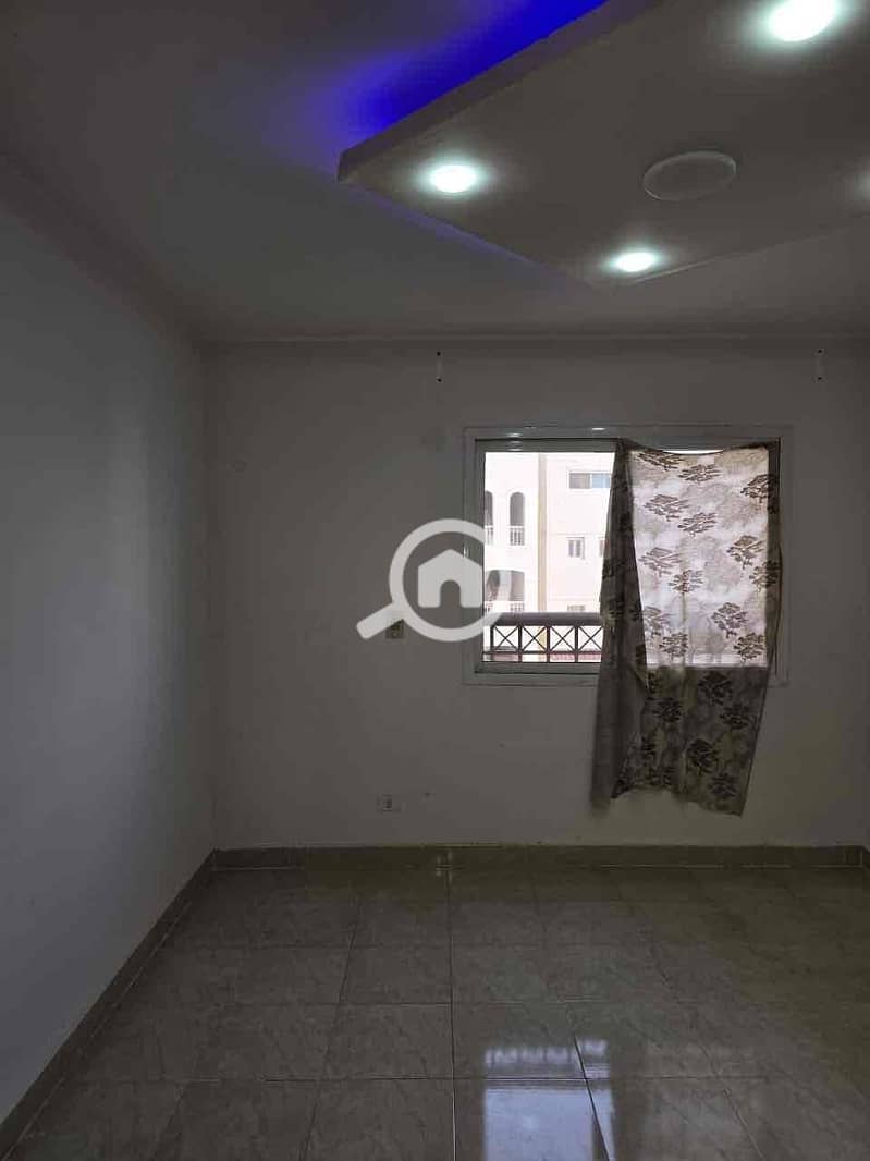 5 6382bd2e-5ad7-422a-8af0-c7faaac69151. jpg