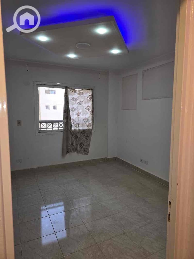 12 baa13152-b527-4036-851a-6349213a7c7b. jpg