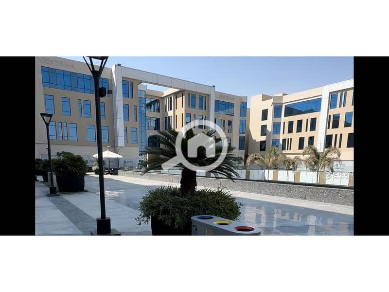 2 WhatsApp Image 2024-08-15 at 17.16. 55 (2). jpg