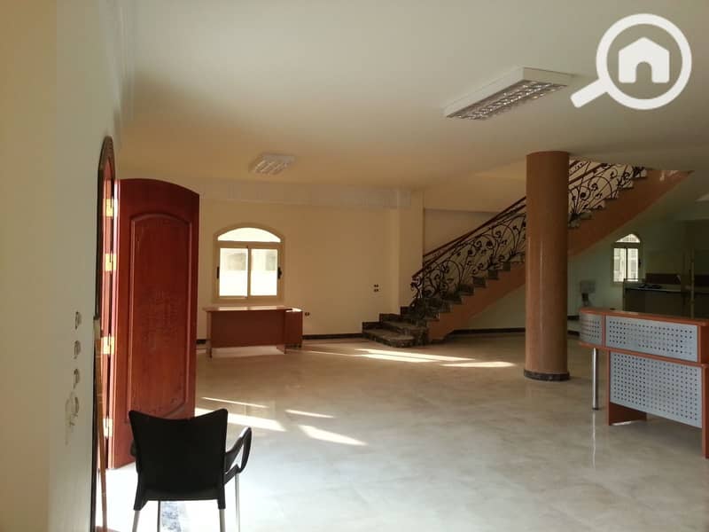 4 WhatsApp Image 2025-11-29 at 16.01. 23_9a945e79. jpg