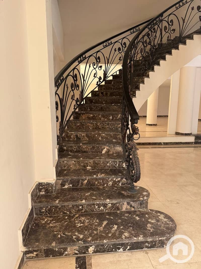 7 WhatsApp Image 2025-11-29 at 16.01. 25_b2b286b8. jpg