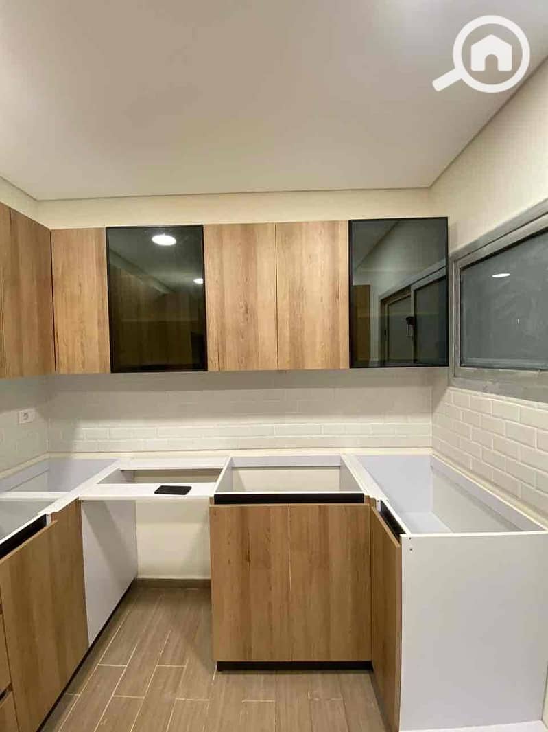 5 0d55357c-ec8a-4a6a-ab8a-5fda079557d2. jpg