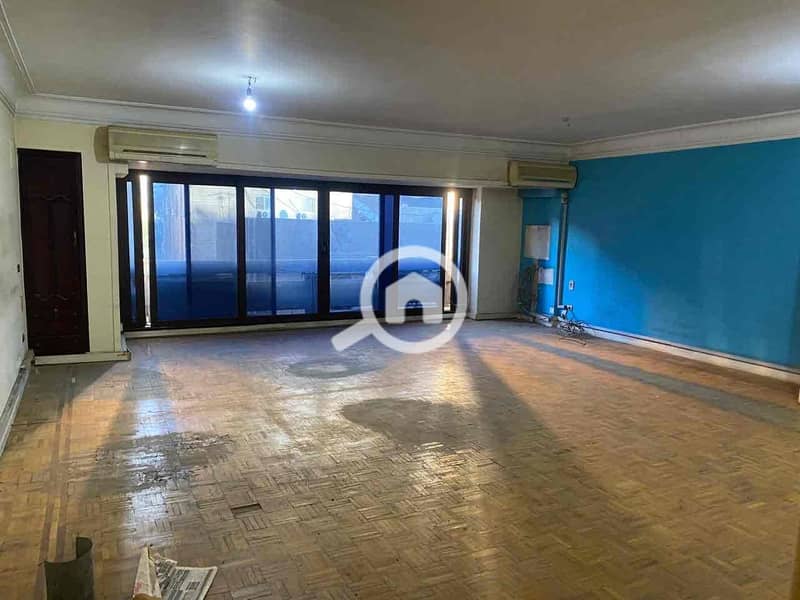 2 aa4f6d7e-9e5f-44fa-85d6-0e3f65cb9394. jpg