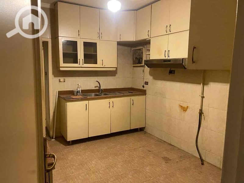 4 d0119994-5a4d-4428-96dd-adba4f4e0f98. jpg