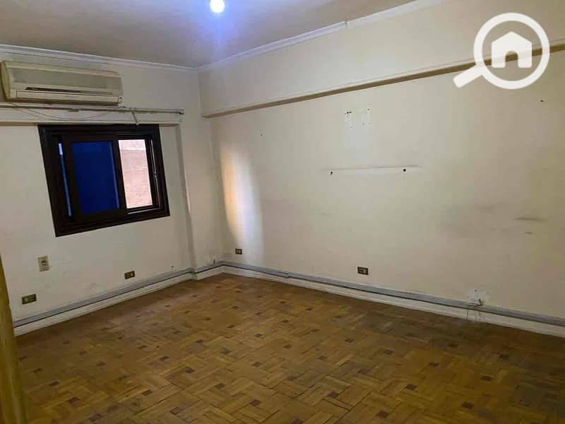 8 578779b7-cf15-4ebe-a3a2-21aeb427008a. jpg