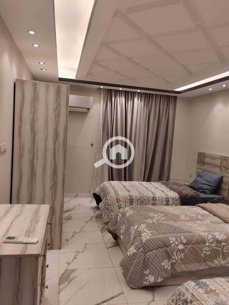 6 b27c66b7-b2f8-4118-a1a6-9c6ba44500b7. jpg