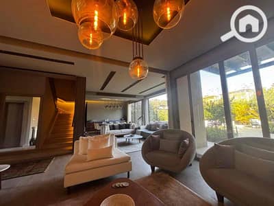 فیلا 4 غرف نوم للبيع في الشيخ زايد، الجيزة - d5d5cb66-b4c2-49af-a0da-25865ede4ab7. jpg