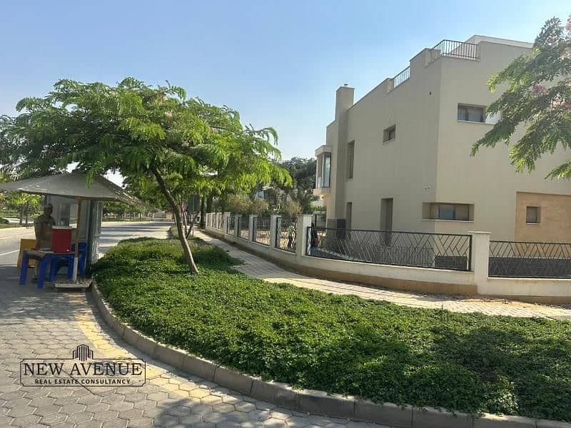 10 WhatsApp Image 2025-11-09 at 4.29. 59 PM (2). jpg