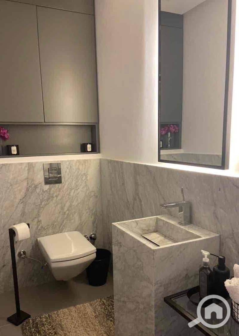 9 3ff6a6ab-02a5-46a4-ab3e-2ff3ad85a088. jpg