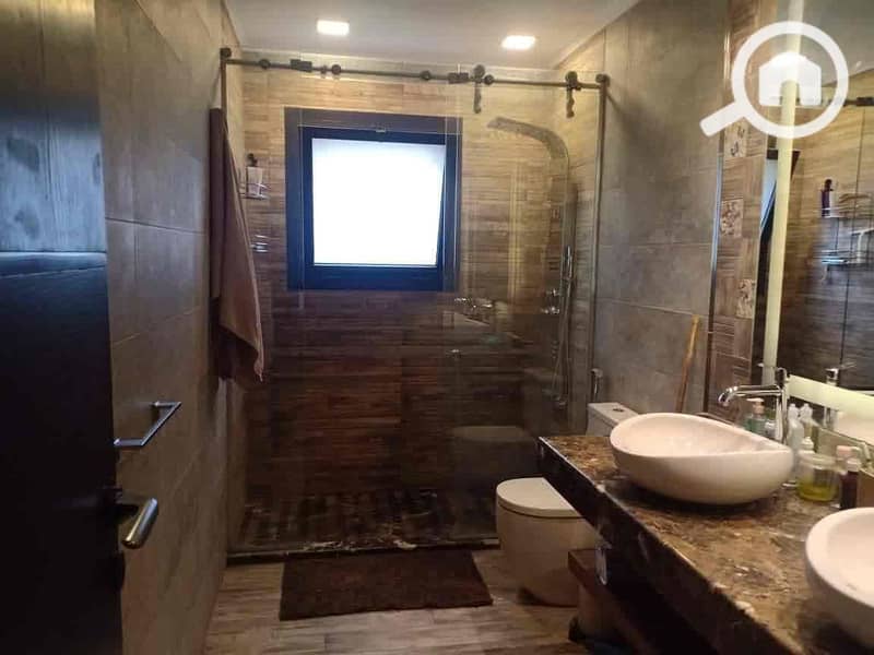 3 da97ac81-c016-442f-b8c5-7cf4022383e2. jpg