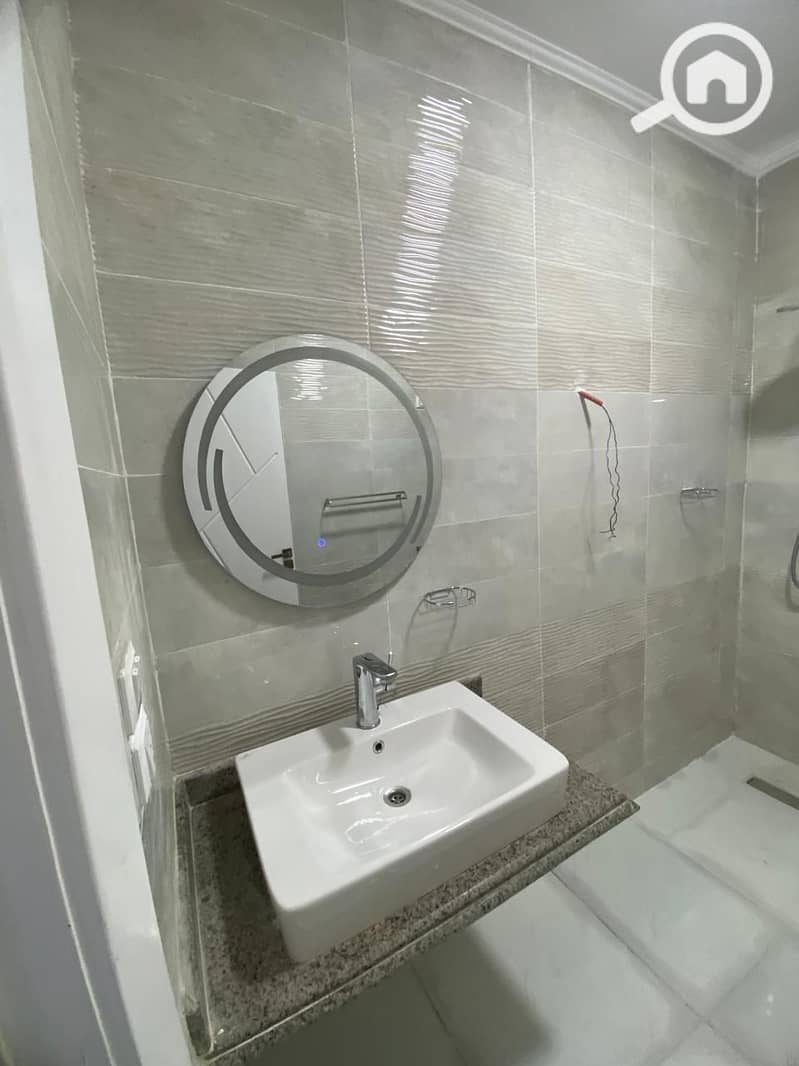 6 WhatsApp Image 2025-12-08 at 4.21. 48 PM (2). jpeg