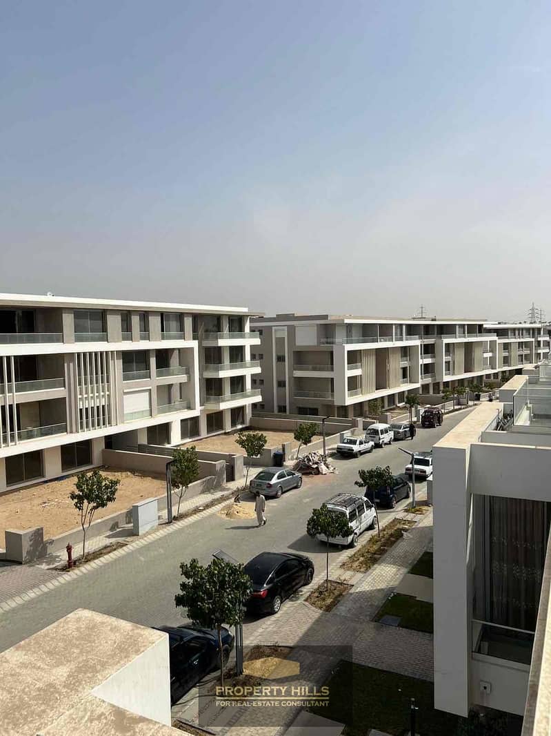 2 ef08c4cd-1cf5-479e-b55d-850bf51555e8. jpg