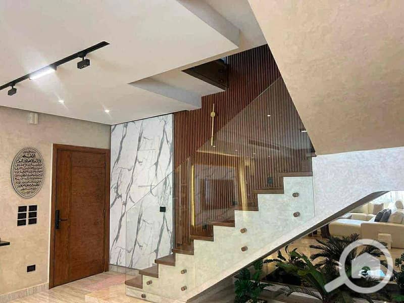 3 e4f48cea-1329-4112-9e02-2b48d4108317. jpg