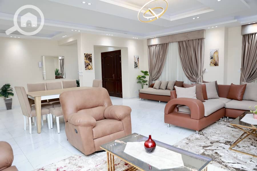 15 a58c833c-79bb-4b02-bfcd-fe0a69f9ce01. jpeg