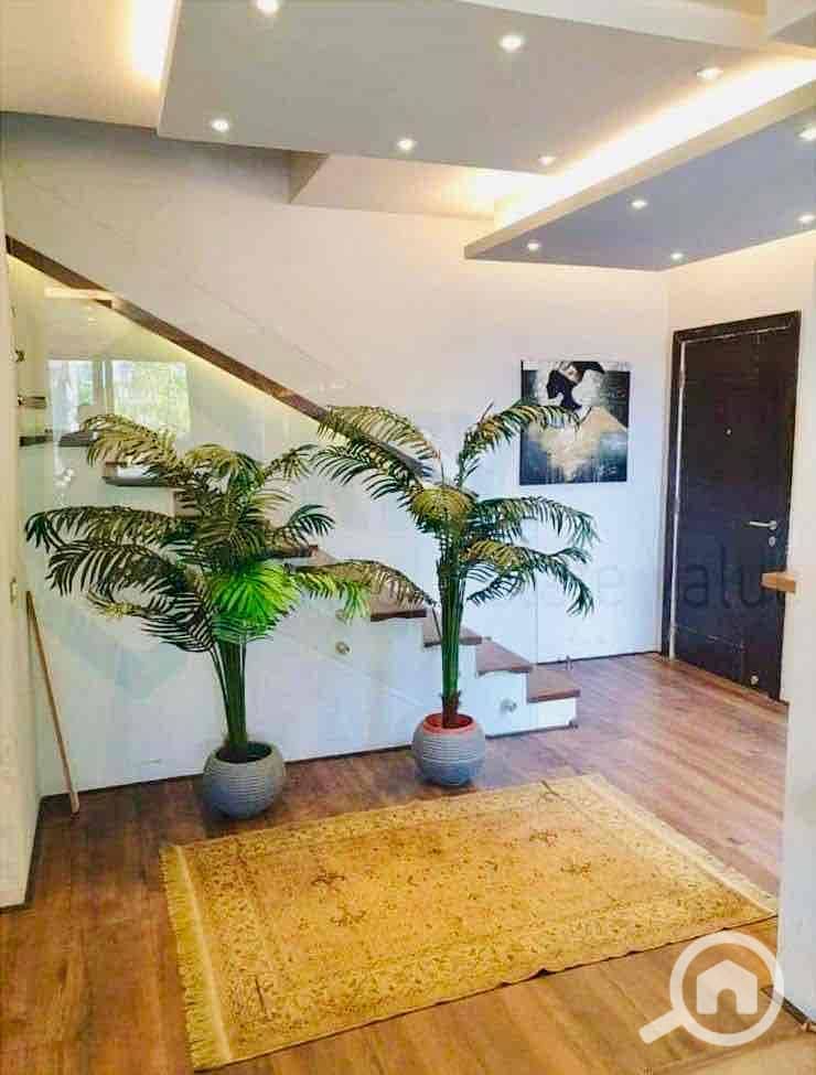 4 733635af-81fa-41c0-8456-634128938fe8. jpg