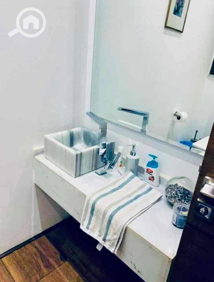 12 7a05165b-e0ac-42a5-b382-492a50c147cc. jpg