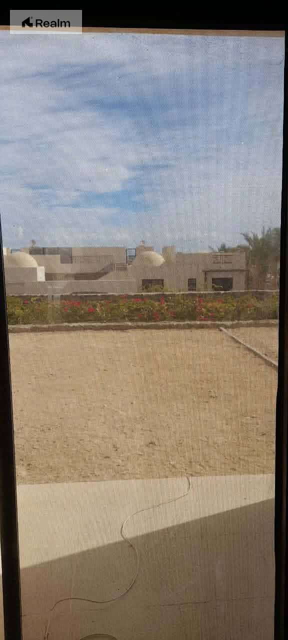 7 4f545edb-bbd7-48c1-a49e-e2496dd2ee24. jpg