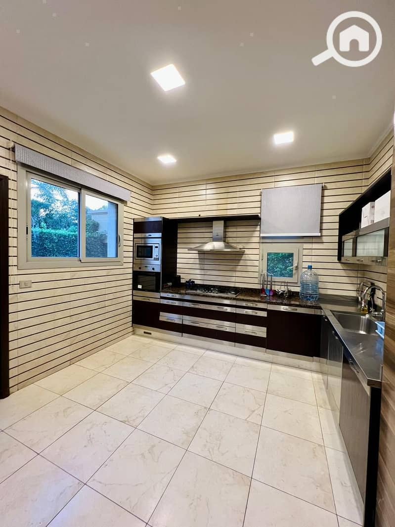 4 WhatsApp Image 2025-11-04 at 1.22. 51 PMس. jpeg