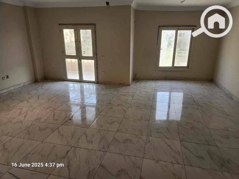 2 249525b5-60ec-4b69-9d2a-5e5e86cf2416. jpg