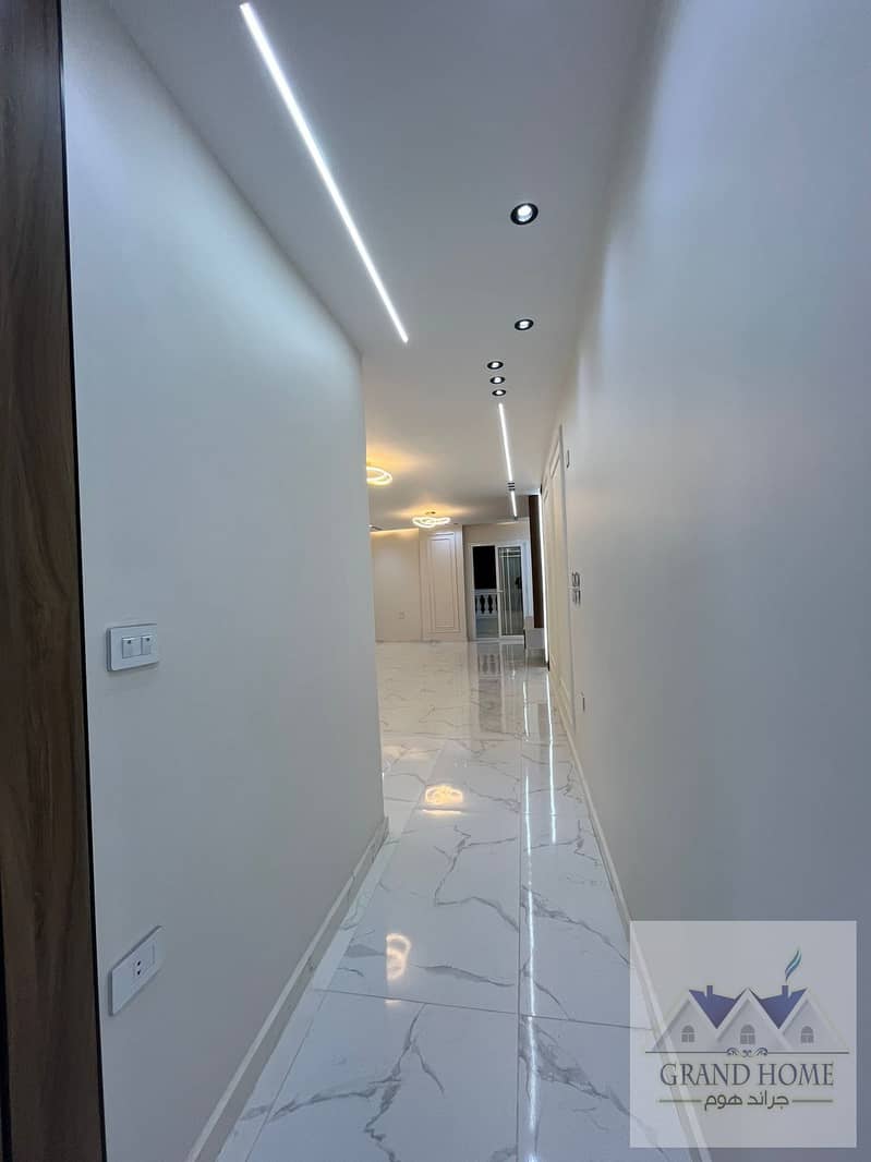 10 ac844fda-df82-4f7e-a2a6-e70efa8747a0. jpg