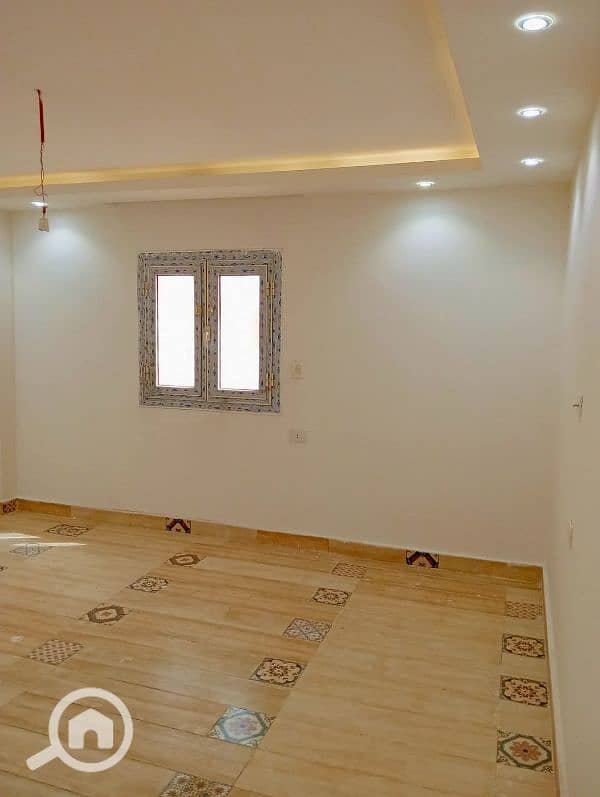 شقه للايجار بالشيخ زايد الحى السابع مج أولى خطوات من ش سعودى ماركت شقه للايجار بالشيخ زايد الحى السابع مج أولى خطوات من ش سعودى ماركت