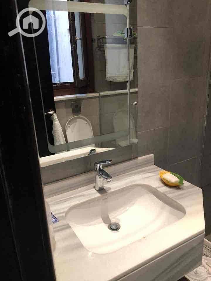 10 ca9e8d00-e1be-43d4-a8a7-282f594141f2. jpg