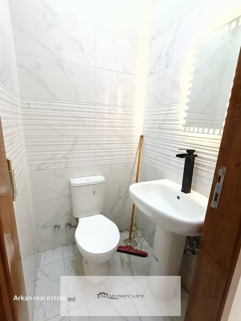 4 WhatsApp Image 2025-12-08 at 9.23. 27 PM. jpeg