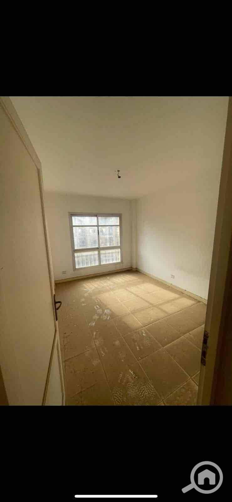 12 1c452295-cacb-4596-93b2-feccd13b9a30. jpg