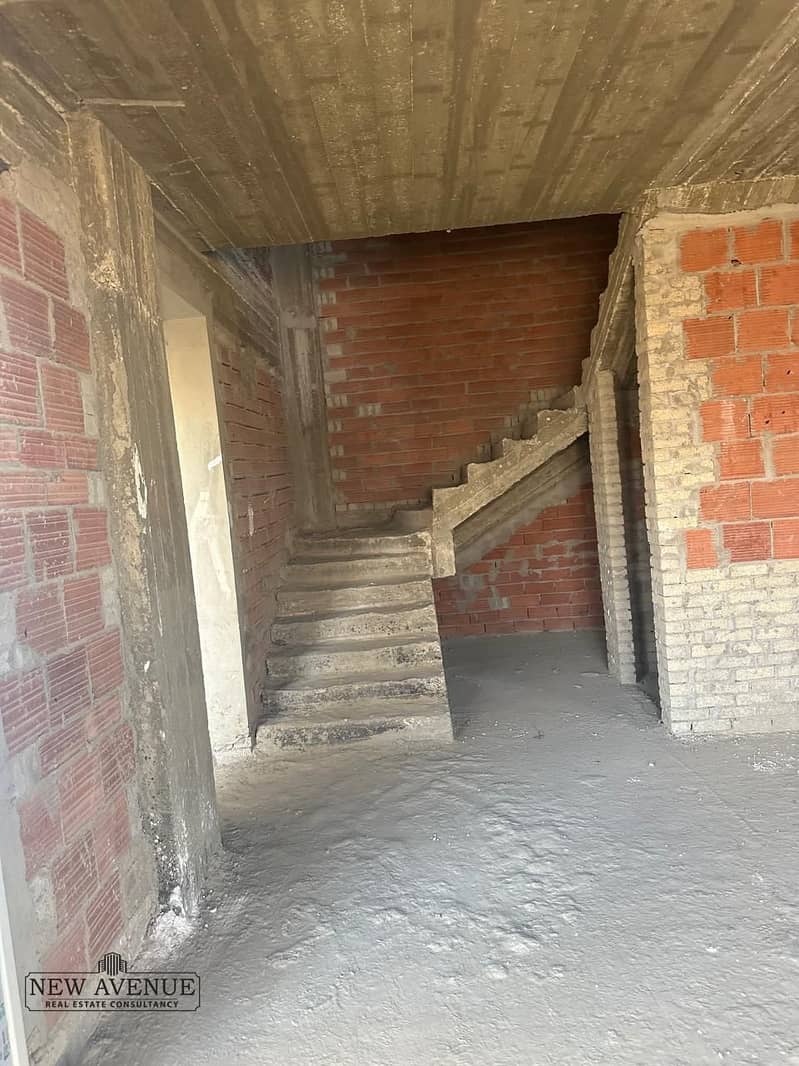 5 WhatsApp Image 2025-12-07 at 4.44. 56 PM (2). jpeg