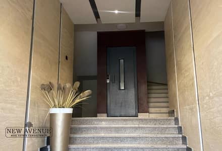 4 Bedroom Flat for Sale in New Cairo, Cairo - f7a0ea69-f40d-4d45-a33a-57667a947628. jpg 4 Bedroom Flat for Sale in New Cairo, Cairo - f7a0ea69-f40d-4d45-a33a-57667a947628. jpg