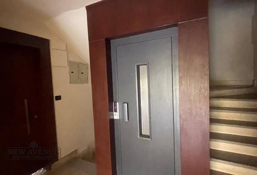 2 0d98841e-7845-4546-b98e-81dd617acb2e. jpg