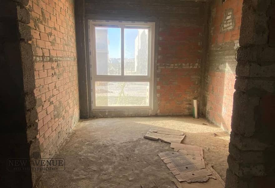 4 ed1f4019-988e-4fb2-b879-41ab1d30e79a. jpg