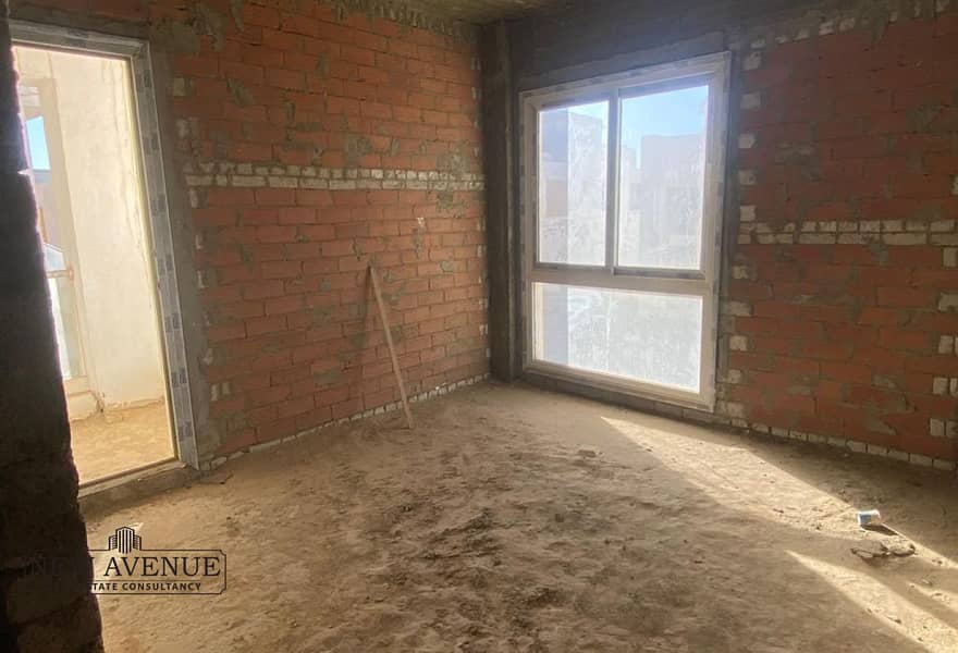 5 126806aa-0a91-41f6-a9ec-8b2e09fdc868. jpg