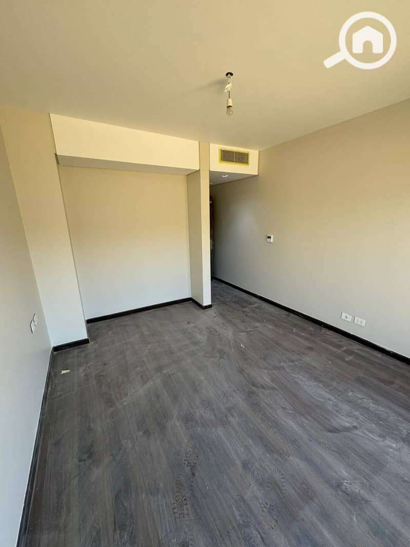 3 WhatsApp Image 2025-11-24 at 7.25. 34 PM (1). jpeg