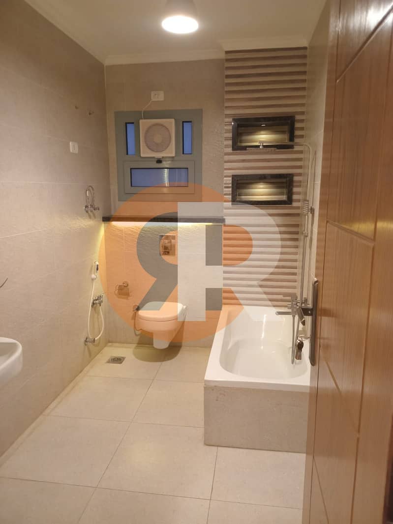 16 WhatsApp Image 2025-11-05 at 5.29. 54 PM (2). jpeg