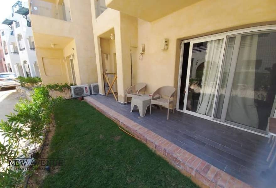 2 e9b60e9b-401d-49ed-b3d7-8918442d8238. jpg