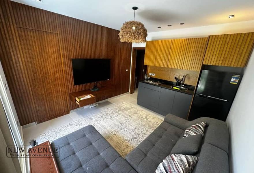 4 dc096dd7-deb0-4c50-9b8b-11b3339ec496. jpg