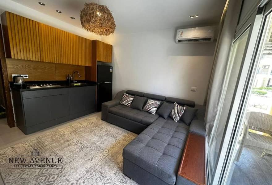 7 d9c249d8-ab1a-42cc-ae99-4049ac82f690. jpg