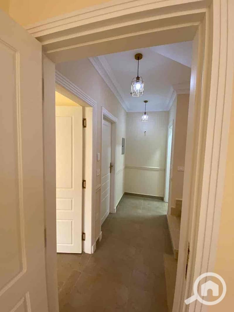 4 d3b73959-1134-41b1-ad69-a840123302f2. jpg