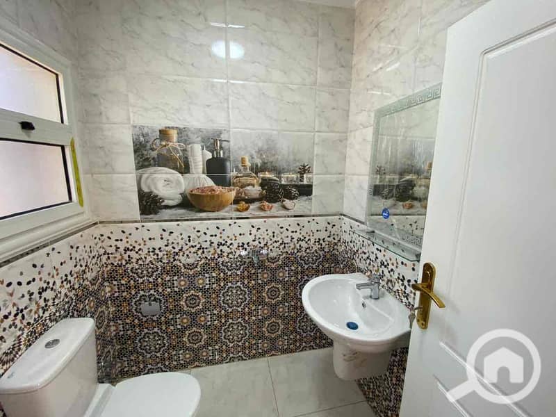 9 1a12da90-4a82-43ad-b6df-c09a146d5989. jpg