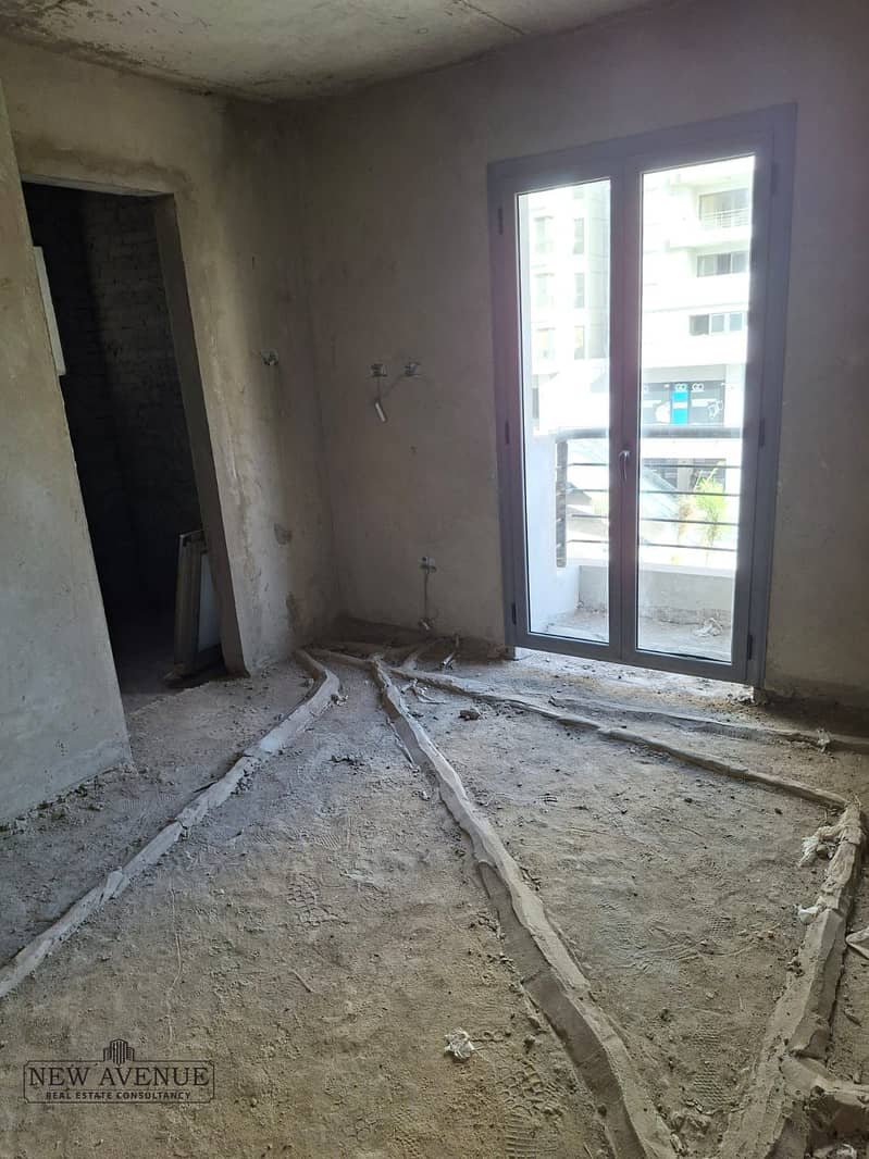 5 WhatsApp Image 2025-12-07 at 3.23. 58 PM (3). jpeg