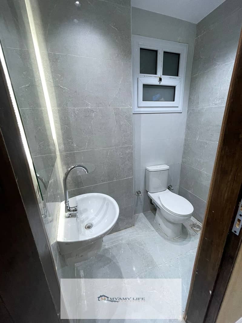 5 WhatsApp Image 2025-12-08 at 8.25. 35 PM (1). jpeg