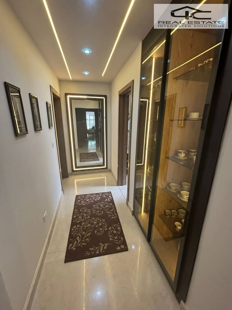 5 WhatsApp Image 2025-12-08 at 21.23. 40. jpeg